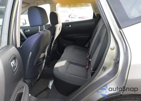 2015 Nissan Rogue Select S z USA, uszkodzony, nr VIN JN8AS5MT1FW164948